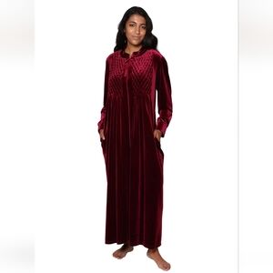 New LA Cera Red wine Velvet Nightgown  House Robe small